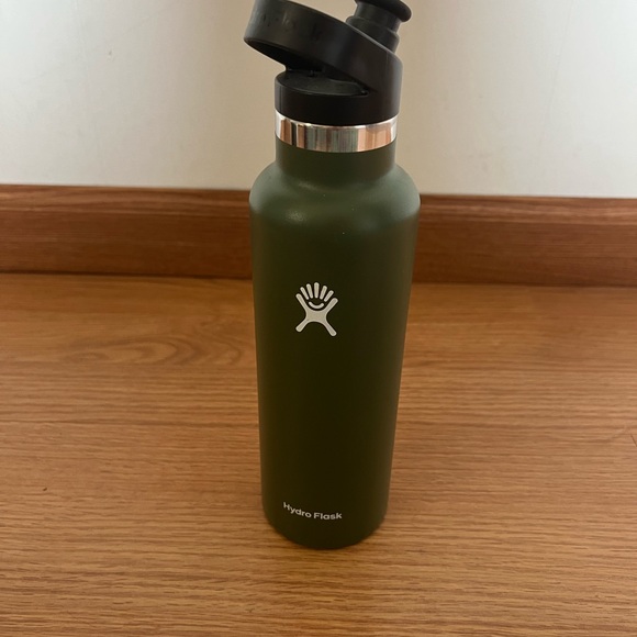 Hydro Flask Other - Hydro Flask Forest Green Bottle with Flip Lid